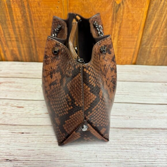 MICHAEL KORS Zena Small Convertible Chain Messenger - Picture 3 of 7